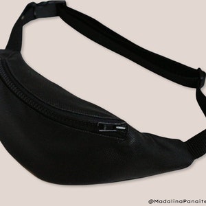 Riñonera impermeable negra, bolso cruzado, bolso de cintura, bolso de festival, bolso de viaje, regalo, bolso unisex, riñonera, bolso de carnaval, bolso de hombro