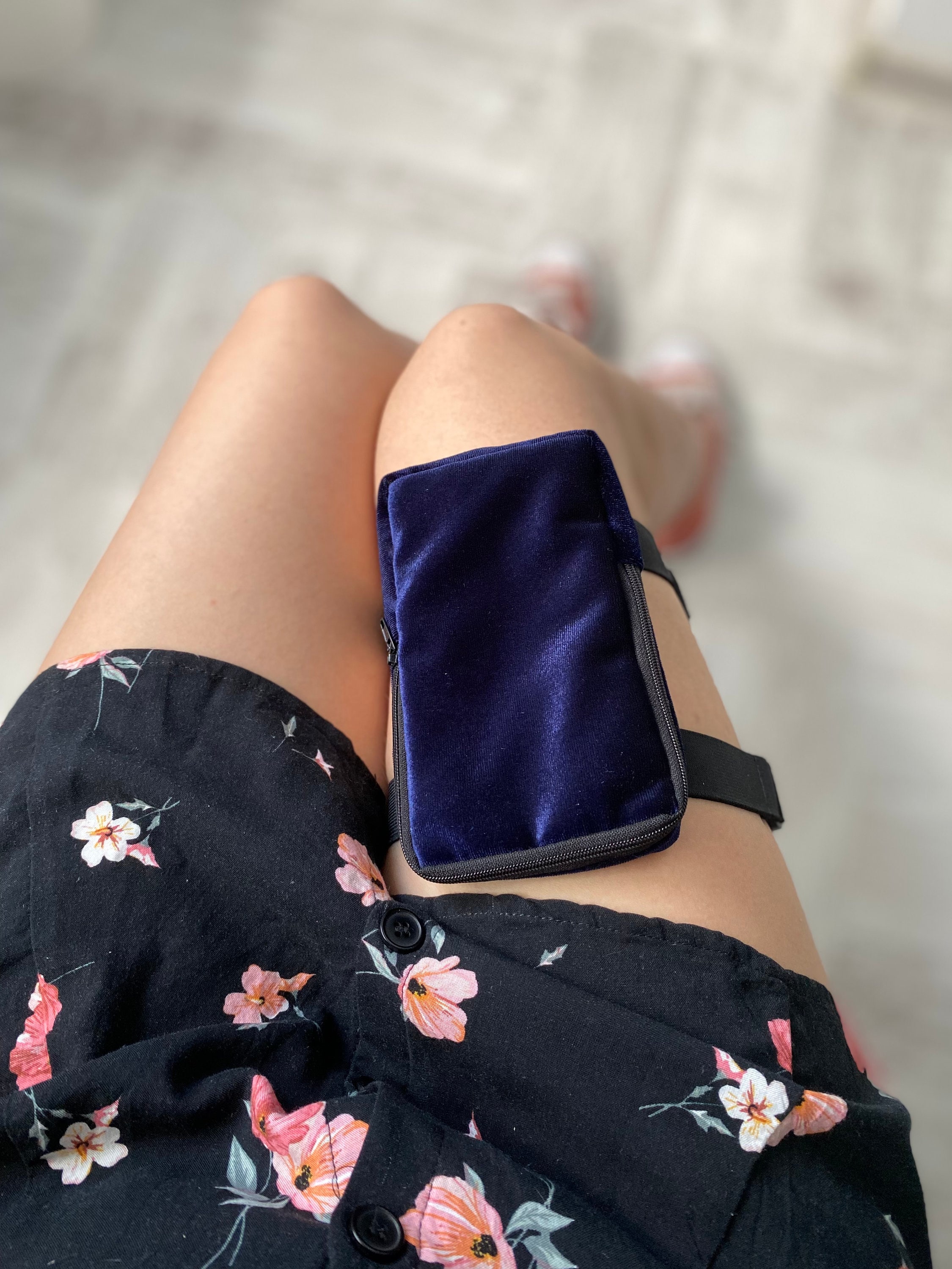 Garter Phone Holder