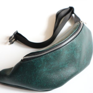 Grüne Marmor Wasserdichte Bauchtasche, Bauchtasche, Festival Tasche Reisetasche, Crossbody Tasche, Umhängetasche, Unisex, Geschenke, Vegane Ledertasche