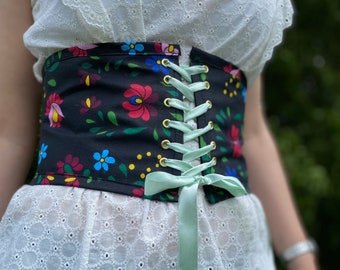 Floral Underbust Belt, Corset Belt for Woman, Fairy Corset, Waist Corset, Wedding Corset, Festival Corset, Black Corset, Flower Print Corset