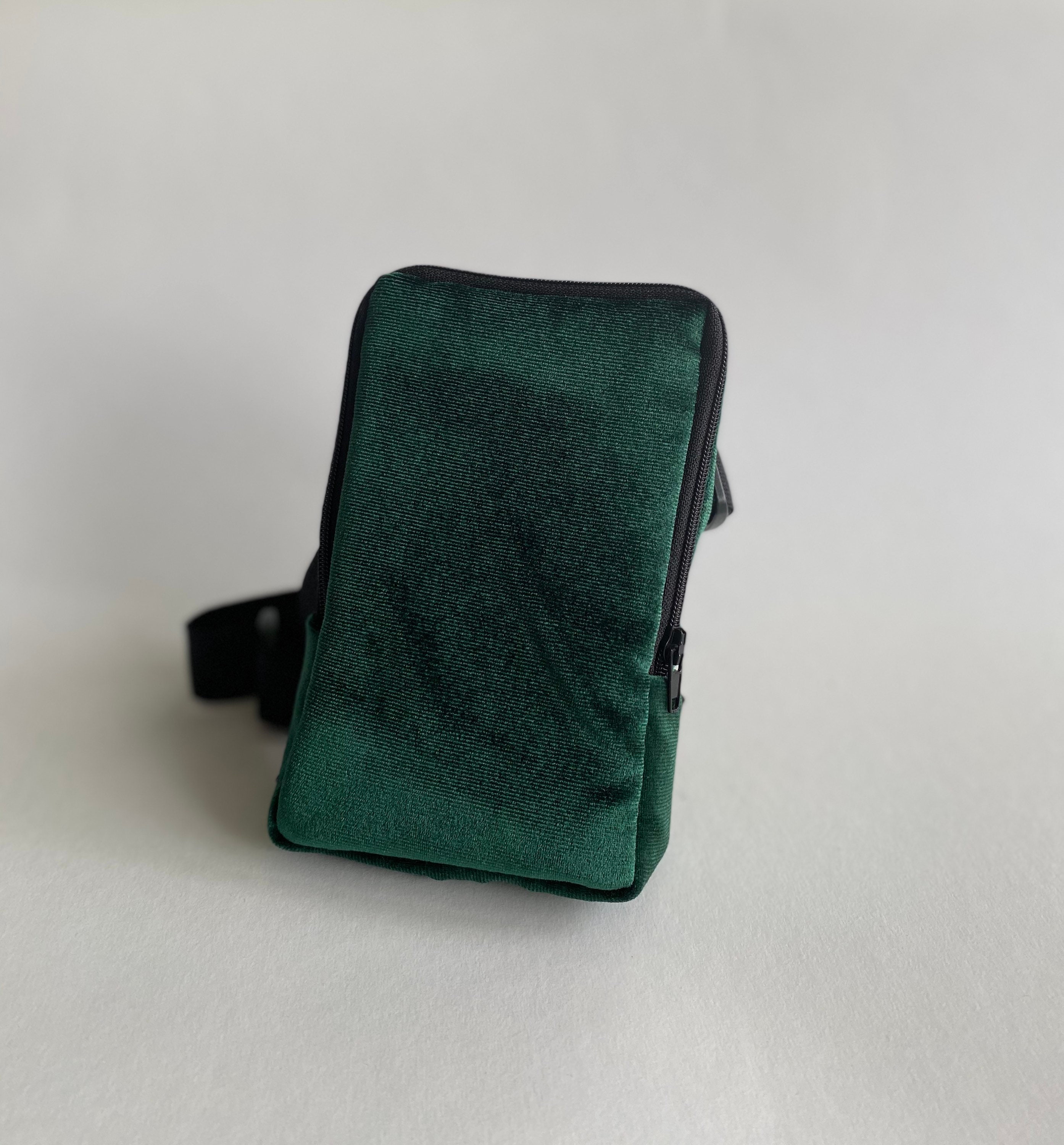 Soft Green Emerald Velvet Leg Bag GYM 