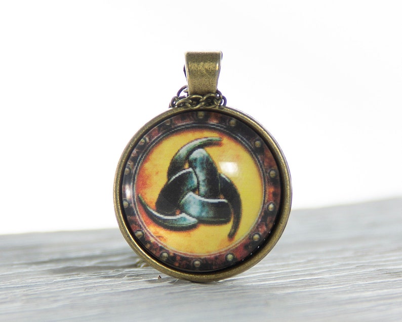thumbnail image 2 of Viking Skaldenmet Odin Triple Horn Necklace - Viking Men... 2 of 14