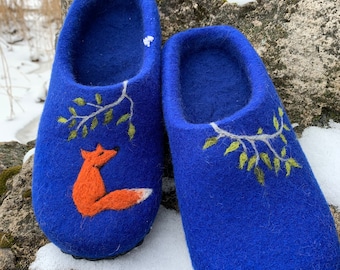 Felted slippers blue with a fox Comfortable women's slippers made of natural wool. slippers. Felted blue clogs. Gift for mom