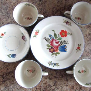 Hand Painted Seltmann Weiden Bavaria Tea Set: Folk Art Floral, 1920s
