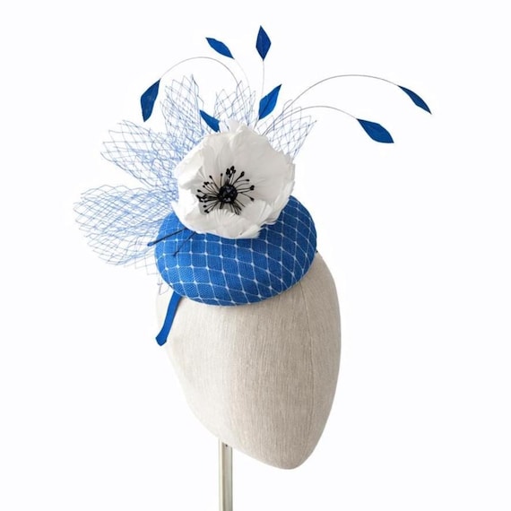 Blue with white feather poppy