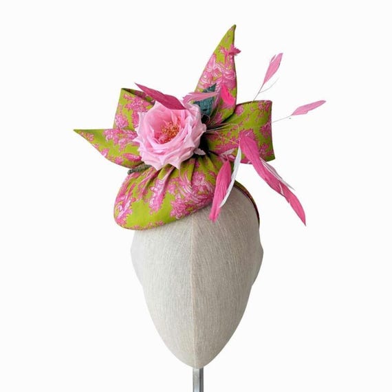 REVERIE - Toile in Pink and Green with feathers