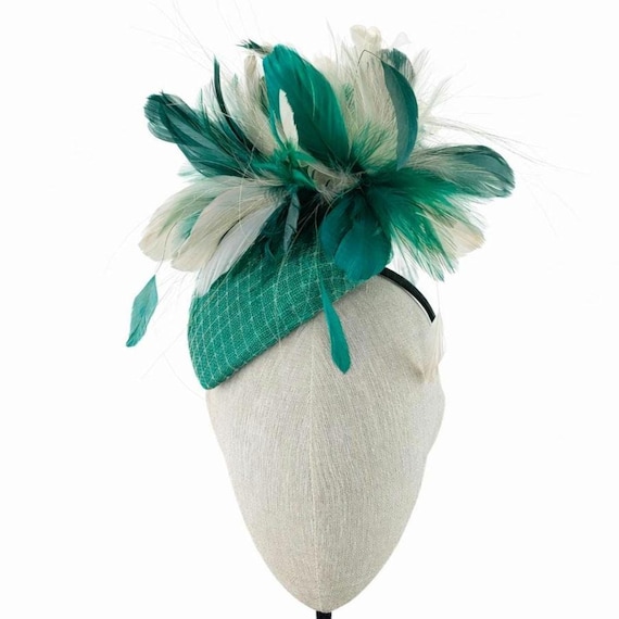 Emerald Feather Percher Teardrop