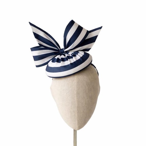 CHATHAM - Navy and White