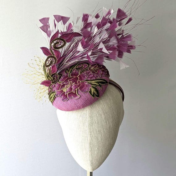 PEONY - Amethyst shades with triangle tipped feathers