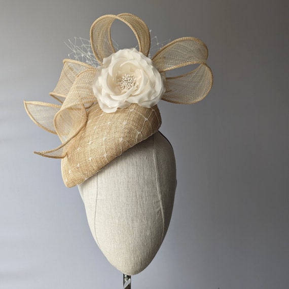 CUSTOMIZE Natural Straw Teardrop Pillbox Hat