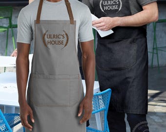 Individuell gesticktes oder bedrucktes Lätzchen mit Monogramm in voller Länge Lätzchen Monogramm Geschenk Logo Text Design Koch Geschenk Schwarz Grau