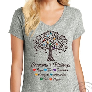 Grandma Shirt with Grandkids Names Personalized Mom Gift with Grandchildren Tree Birds Mother&#39;s Day Birthday Christmas Crewneck V-Neck