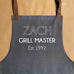 Individuell bedruckte Schürze mit Tinte, individueller Text Schürze Dad Grill Schürze Geschenk für Chefkoch Geschenk Mutter Geschenk Geburtstags-Groomsman Geschenk Bild 1