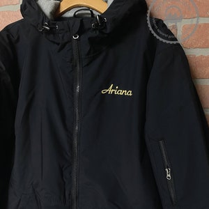 Veste à capuche imperméable isolée Sport-Tek entièrement zippée, broderie, monogramme, uniforme d'équipe brodé pour jeunes, sports pour adultes JST56 image 7