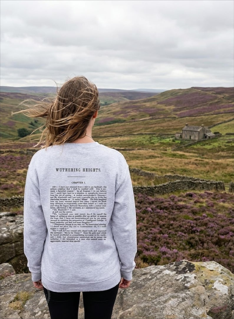 Sudadera Cumbres Borrascosas, sudadera de Emily Brontë, regalo de Emily Brontë, regalo literario, jersey de manga larga de Heathcliff imagen 4