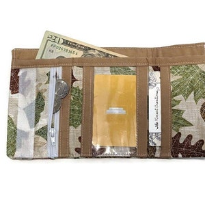 Natur Brieftasche, Naturforscher Geschenk, Frauen Mädchen ID Brieftasche, Vegan Brieftasche, niedlichen Cottage Core Brieftasche, fallende Blätter Trifold oder BiFold Brieftasche