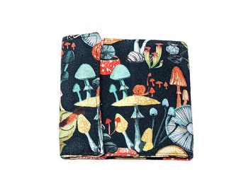 Portafoglio bi-fold con stampa a fungo: portafoglio vegano Cottagecore