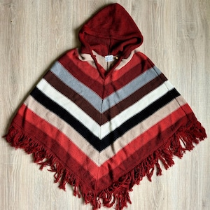 Women&#39;s Vintage 60s Striped Crochet Fringe Hooded Cape / Shawl