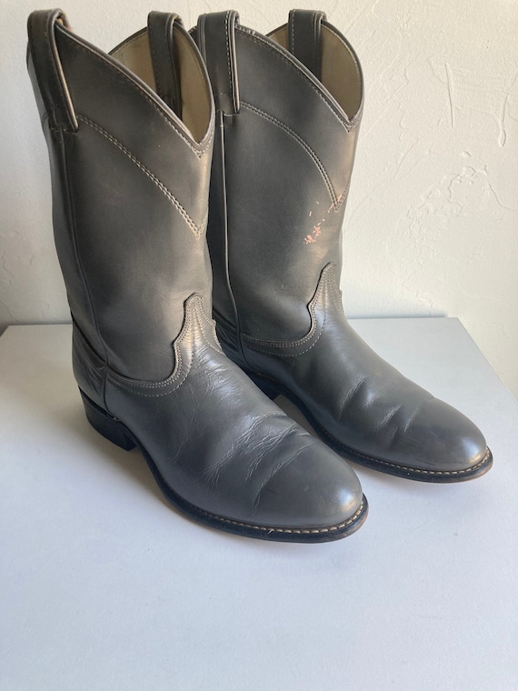 Vintage Laredo Cowboy Boots (Woman Size 8.5)