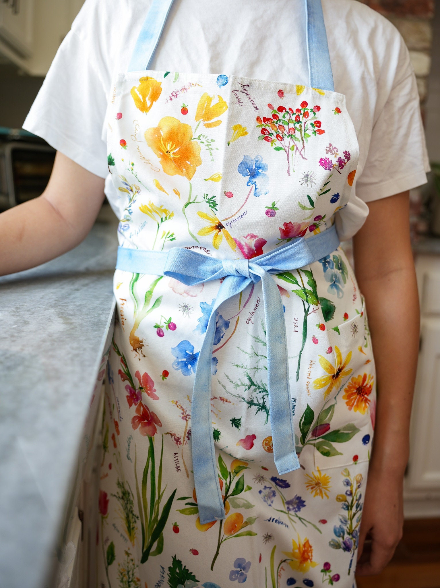Floral apron discount