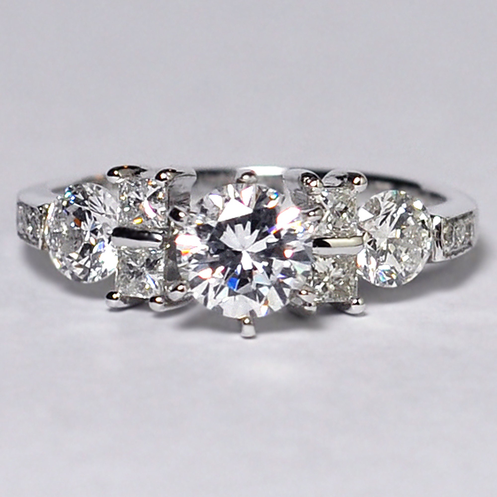 Bague de fiançailles en diamant en cristal Swarovski Solide 14K Or blanc, Custom Unique vintage Promise Bridal Ring for Women Bague de fiançailles en diamant en cristal Swarovski Solide 14K Or blanc, Custom Unique vintage Promise Bridal Ring for Women