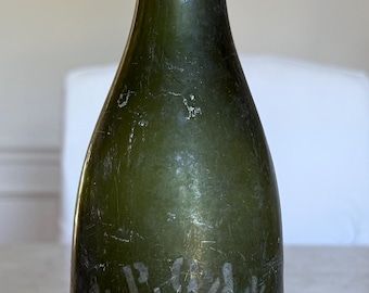 Antique J. D. & P. Gannon Prov. R.I. Handblown Green Glass Wine Beer Bottle