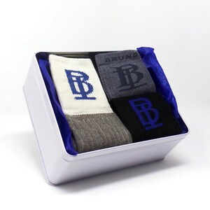 Box of socks 3 pairs