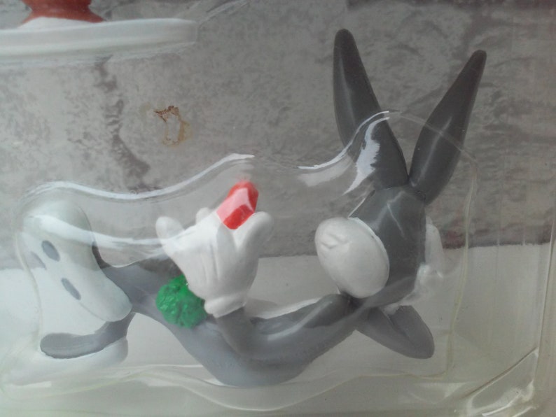 Taz Bugs Bunny Daffy Duck Cake Decorations Wilton Hand painted durable plastic Looney Tunes Warner Brothers Cartoon WB Merrie Melodies Rare