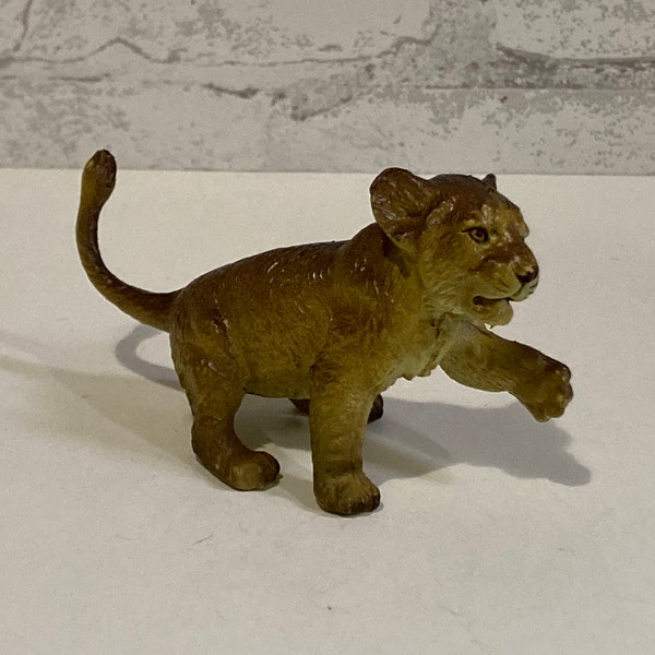Vintage AAA LION CUB 1990s Plastic Figure Baby Cat Diorama Figures Animal Figurine Realistic Vintage Toys Educational Lion King Triple A