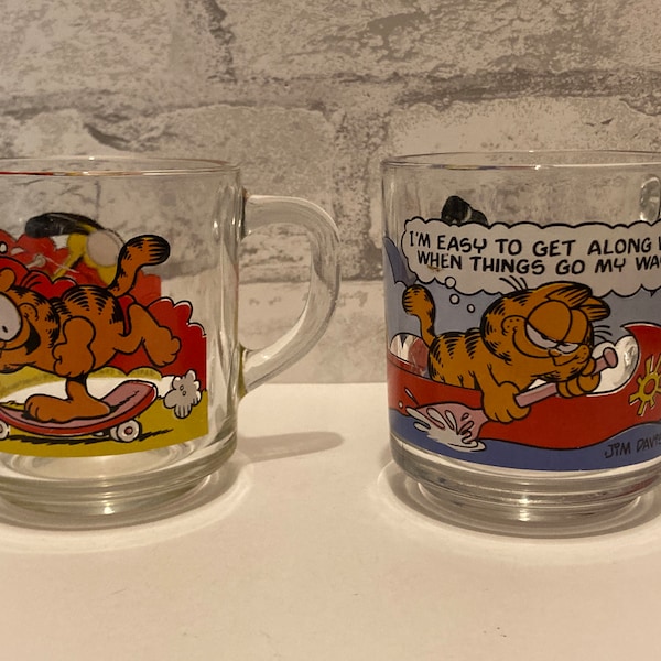 Garfield Collector Glass Coffee Mug McDonalds 1978 Fat Cat Kitten Lasagna Cartoon Comic Jim Davis Smug Attitude Skateboard Canoe Sports