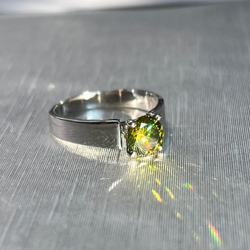 Snow White Engagement Ring - Etsy