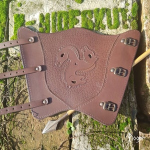 ARCHERY Leather Arm BRACER/ARMGUARD &quot;Brown Hun horses&quot;