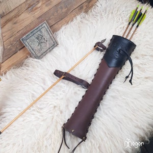 Leather Side ARROW QUIVER / Traditional ARCHERY Quiver &quot;Cuman horses&quot;