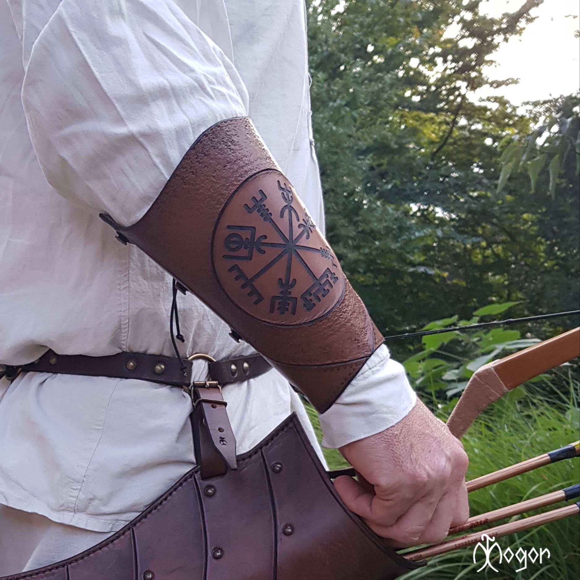 Protège-bras D'arc Cuir Marron Viking MIDGARD - Manchette Traditionnelle, Taille M, Ambidextre