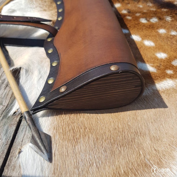 Carquois Traditionnel En Cuir Véritable - Porte-flèches Fait