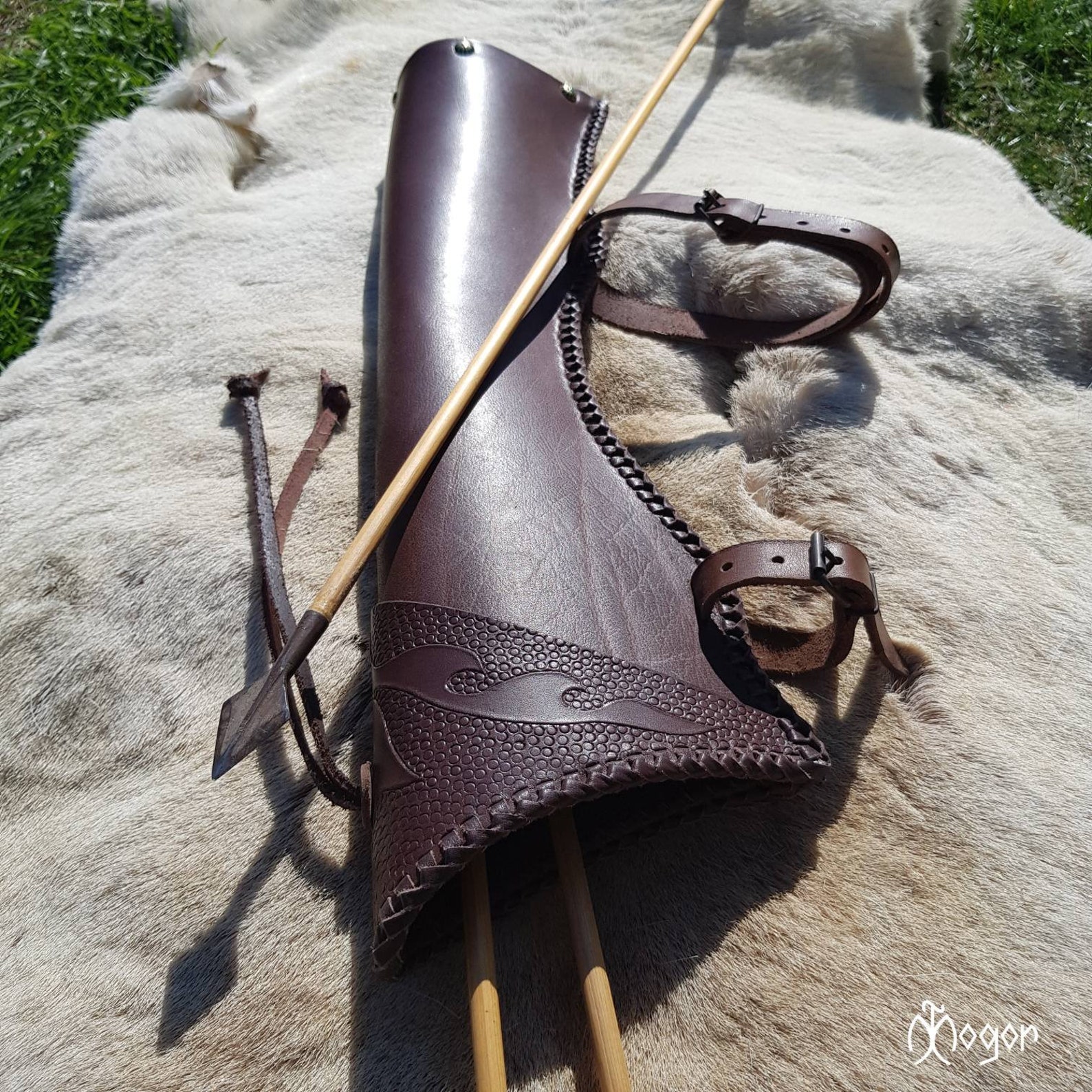 Traditional ARCHERY Side Quiver / Leather Hip ARROW QUIVER Etsy