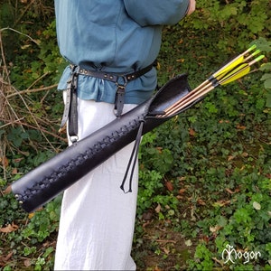 Traditional ARCHERY Side Quiver / Leather ARROW QUIVER  &quot;Avarian black&quot;