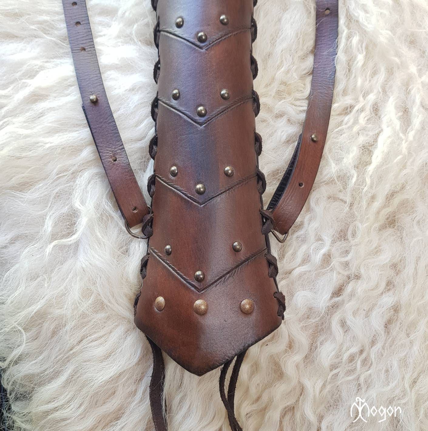 ARCHERY - Leather BACK Arrow QUIVER / Quiver for Arrows - 3 point straps &quot;Medieval Orc Fantasy-Antique brown&quot;