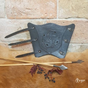 ARCHERY Leather ARMGUARD/arm BRACER &quot;Black Hun Griffin&quot; with Buckles