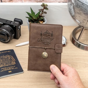 Funda para pasaporte de viaje personalizada / El mejor regalo / Cuero vegano de PU / Billetera de viaje