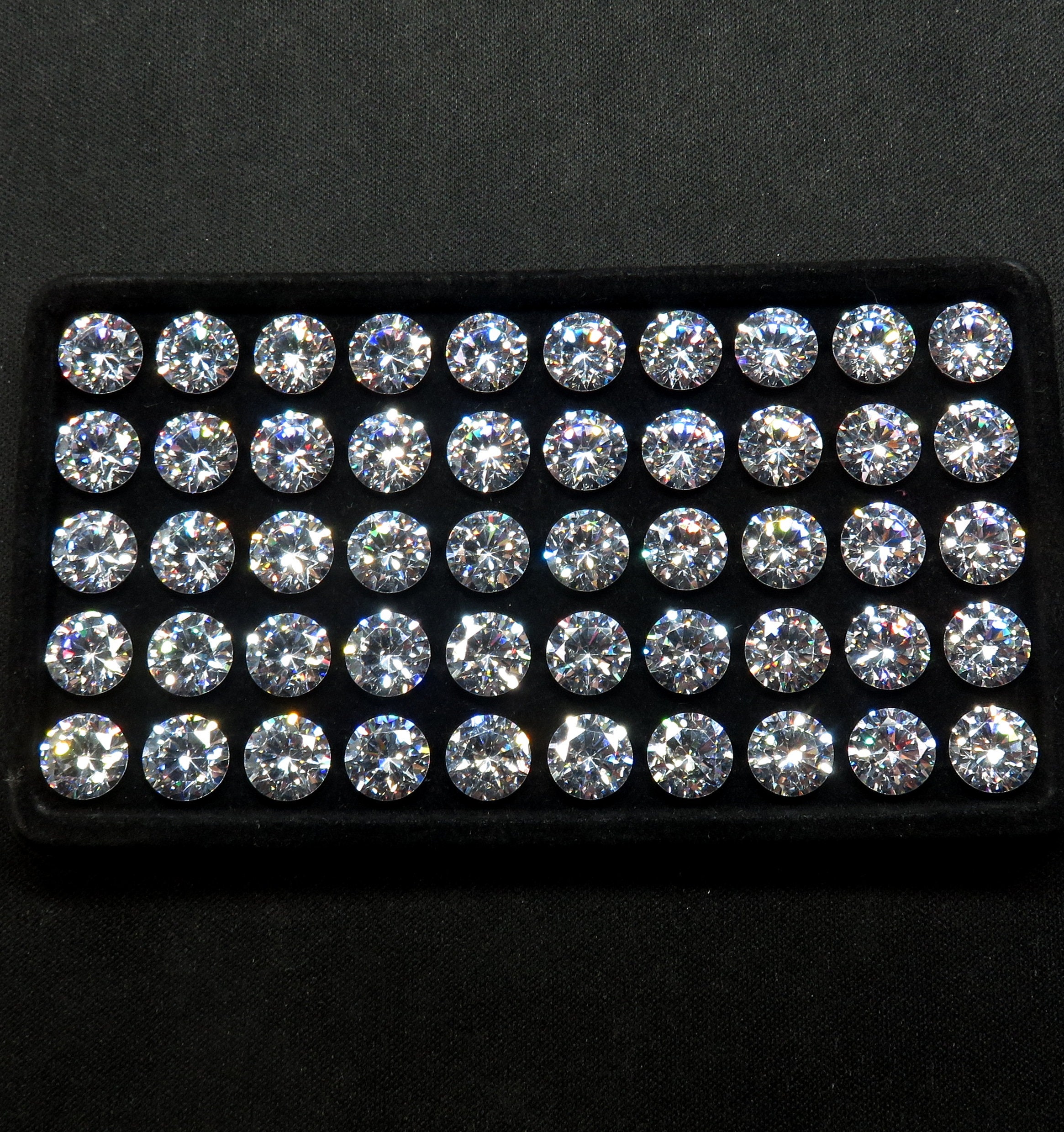 White Zircon Gemstone 5,6,7,8,9,10 Mm Star Cut Round Top