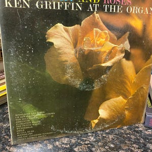 Vinyl 33 records-Ken Griffin at the Organ / Moonlight and Roses- Vinyl LP Record Album - CL 1207