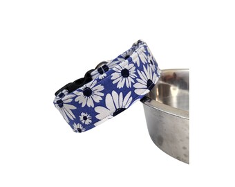 Purple Daisy Dog Collar | Matching Leash, Bows, and Flower Bows