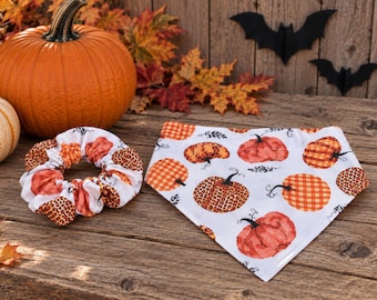 Pañuelo para perro con diseño de calabaza de Halloween: Bufanda reversible de algodón para mascotas (coletero opcional)