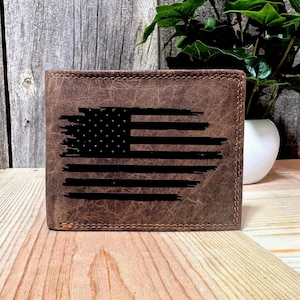 Engraved American Flag Leather Wallet – Rustic Bi-Fold RFID Protection