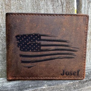 Carteira de couro masculina personalizada com bandeira americana. Carteira de couro com bandeira rústica e designs de veteranos. Ótimo presente de Natal ou presente para pai ou filho