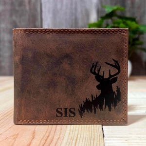 Personalized Deer Hunting Leather Wallet – Rustic Bi-Fold RFID