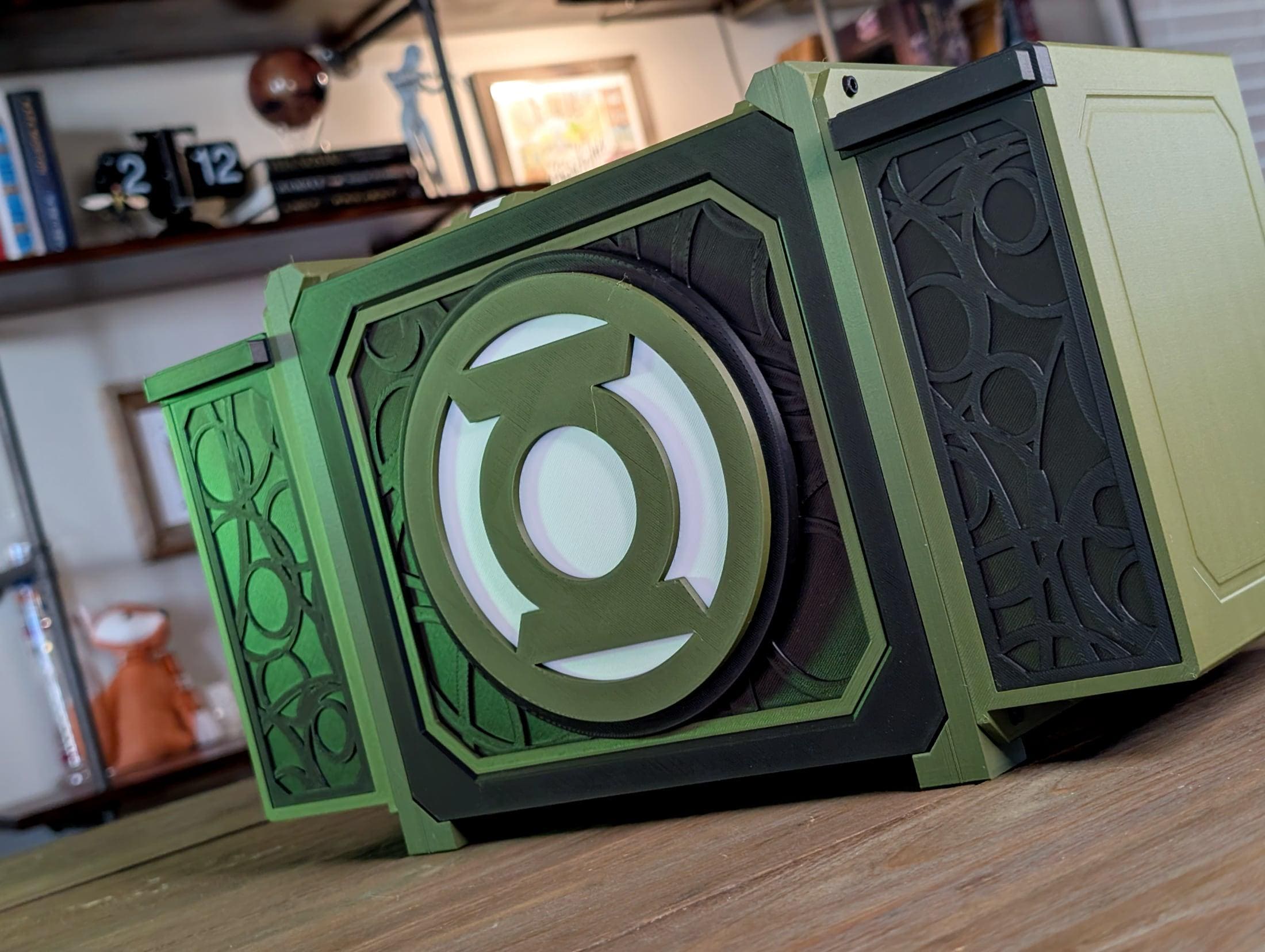 Heroclix - Deluxe Clix Case - Cosmic Police Edition