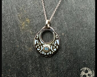 Daoulagad ar Werc'hez - Silver, enamel and labradorite pendant