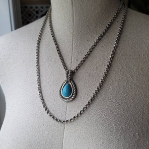 Vintage Avon Faux Turquoise Silver Tone Pendant Necklace Costume Jewelry image 1
